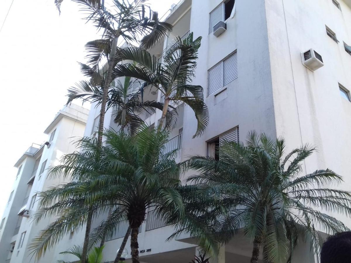 A 250M Da Praia Da Enseada Guarujá Exterior foto